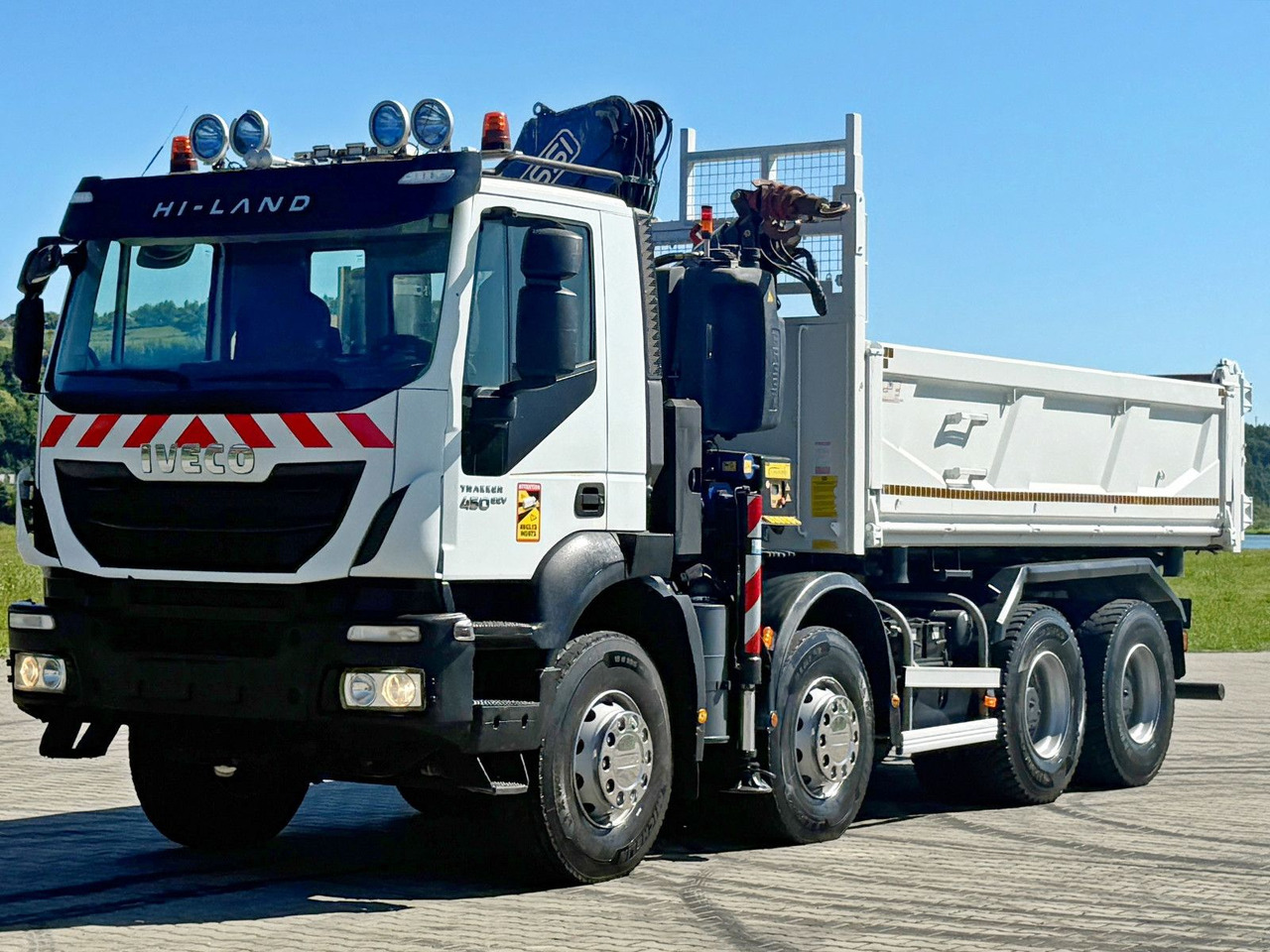 Iveco TRAKKER 450 * FASSI F215A.0.22 + FUNK / 8x4 *TOP - Camión grúa: foto 5 Iveco TRAKKER 450 * FASSI F215A.0.22 + FUNK / 8x4 *TOP - Camión grúa: foto 5
