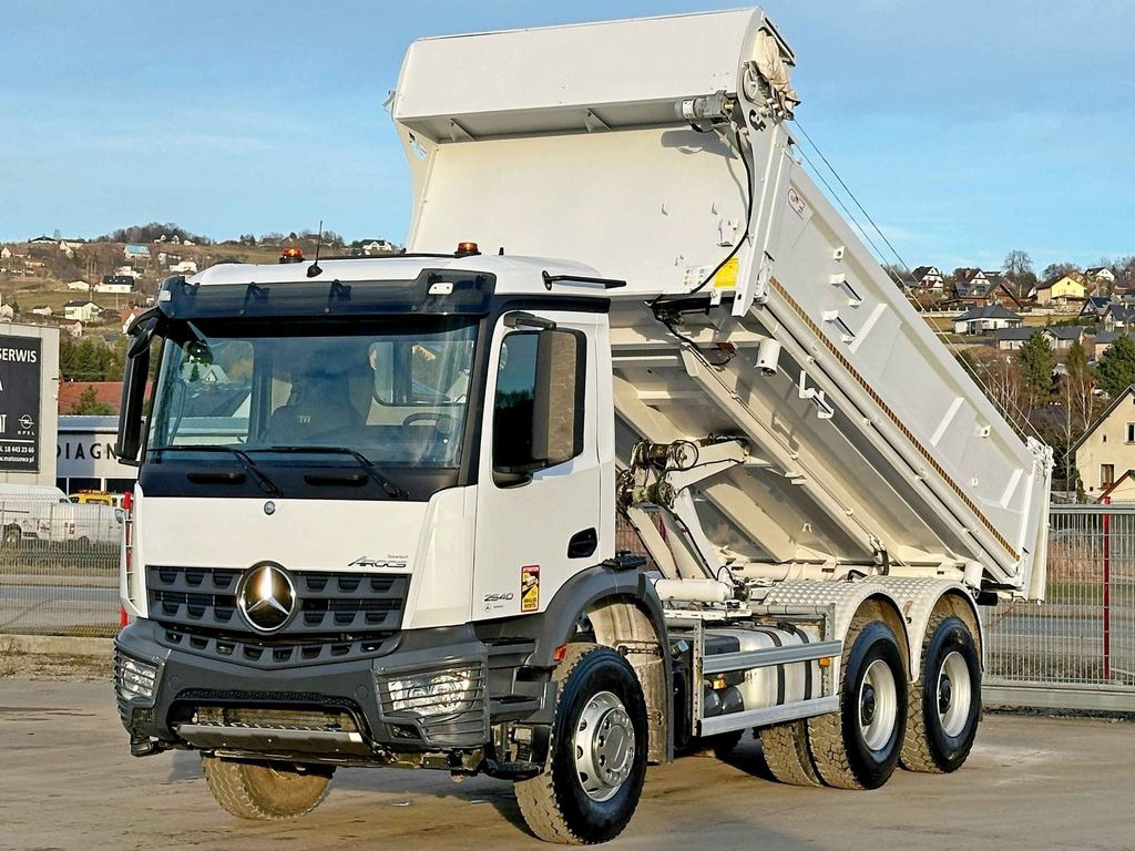Mercedes-Benz AROCS 3240* KIPPER 5,10 + BORDMATIC / 6x4 - Camión volquete: foto 2 Mercedes-Benz AROCS 3240* KIPPER 5,10 + BORDMATIC / 6x4 - Camión volquete: foto 2