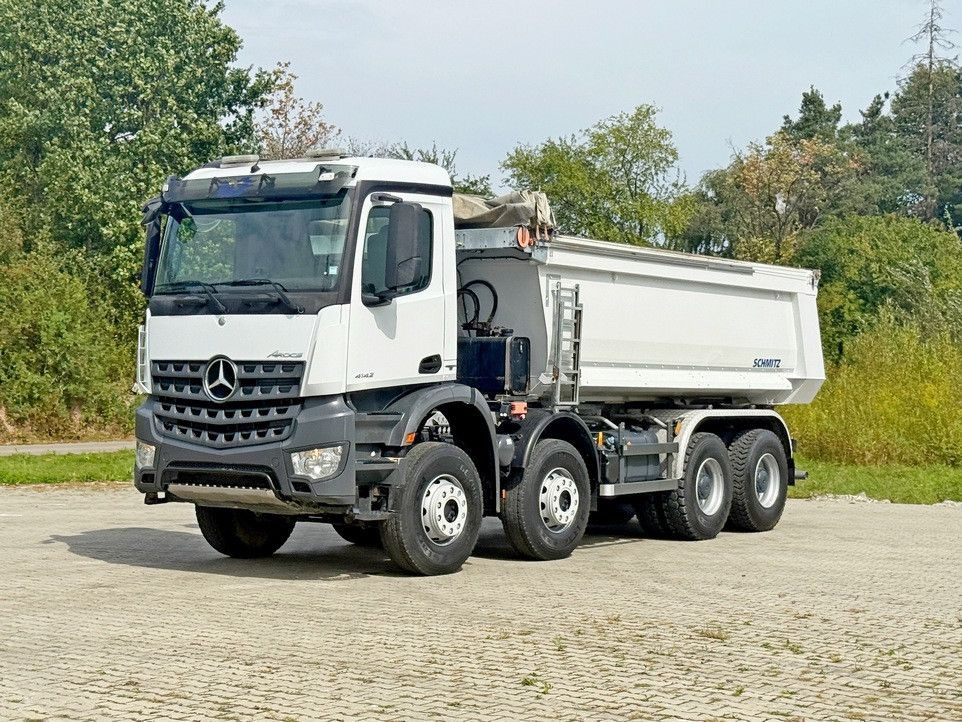 Mercedes-Benz AROCS 4142* KIPPER / 8x4 * TOPZUSTAND - Camión volquete: foto 2 Mercedes-Benz AROCS 4142* KIPPER / 8x4 * TOPZUSTAND - Camión volquete: foto 2