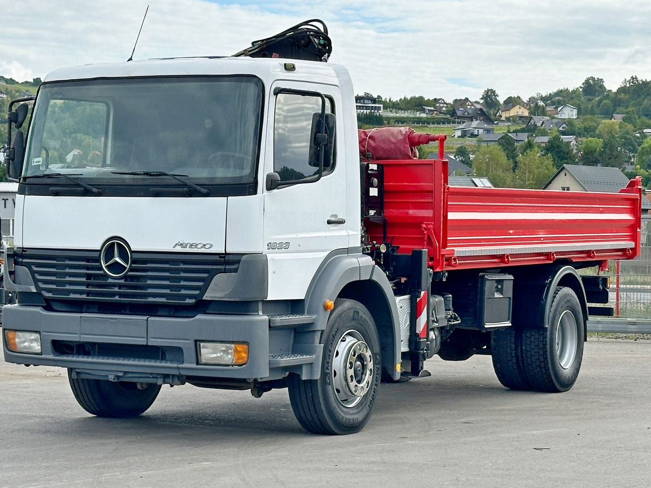 Mercedes-Benz ATEGO 1823 * KIPPER 5,25 m *ATLAS AK 3500C * TOP - Camión volquete, Camión grúa: foto 4 Mercedes-Benz ATEGO 1823 * KIPPER 5,25 m *ATLAS AK 3500C * TOP - Camión volquete, Camión grúa: foto 4