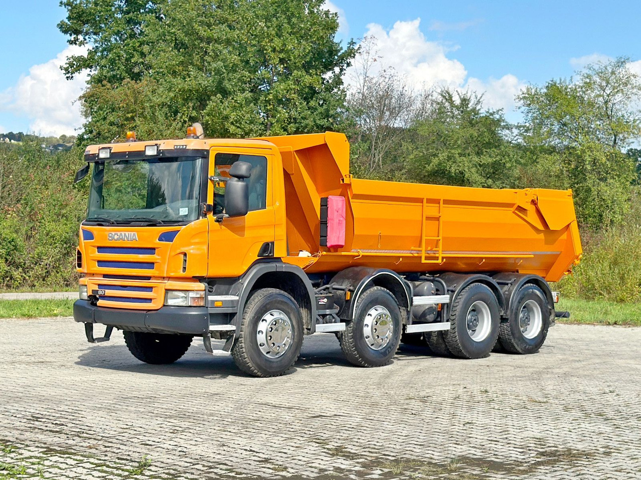 Scania P 380 Kipper * 8x4 * TOPZUSTAND - Camión volquete: foto 2 Scania P 380 Kipper * 8x4 * TOPZUSTAND - Camión volquete: foto 2