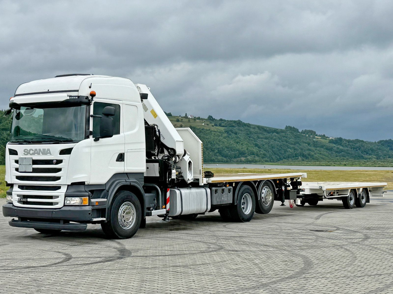 Scania R440 * HIAB 422 E-6 HIPRO + FUNK + Anhänger! 6x4 - Camión grúa: foto 4 Scania R440 * HIAB 422 E-6 HIPRO + FUNK + Anhänger! 6x4 - Camión grúa: foto 4