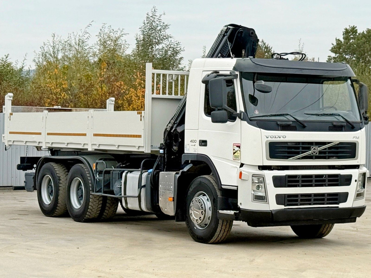 Volvo FM 400 Kipper 6,20m * HIAB 144 B-3 HIDUO* 6x4 - Camión grúa: foto 5 Volvo FM 400 Kipper 6,20m * HIAB 144 B-3 HIDUO* 6x4 - Camión grúa: foto 5