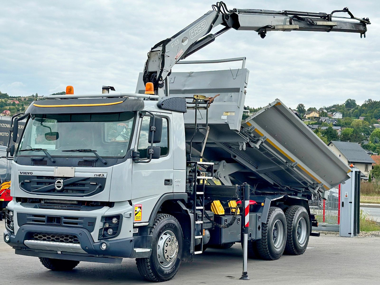 Volvo FMX 420 Kipper 5,10m *FASSI F155A.0.22+FUNK/6x4 - Camión volquete: foto 3 Volvo FMX 420 Kipper 5,10m *FASSI F155A.0.22+FUNK/6x4 - Camión volquete: foto 3