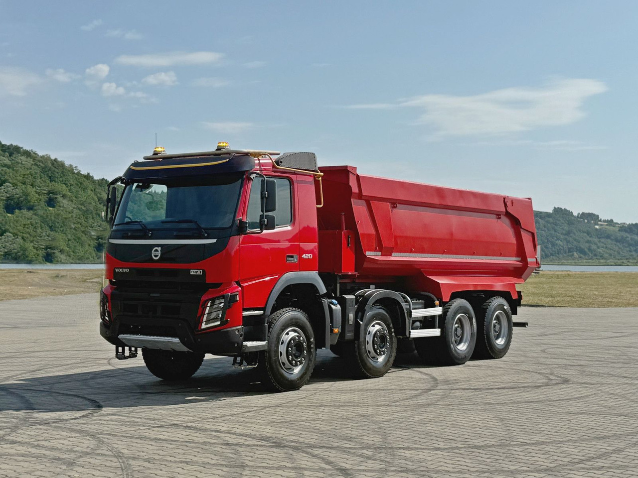 Volvo FMX 420 Kipper * TOPZUSTAND / 8x4 ! - Camión volquete: foto 1 Volvo FMX 420 Kipper * TOPZUSTAND / 8x4 ! - Camión volquete: foto 1
