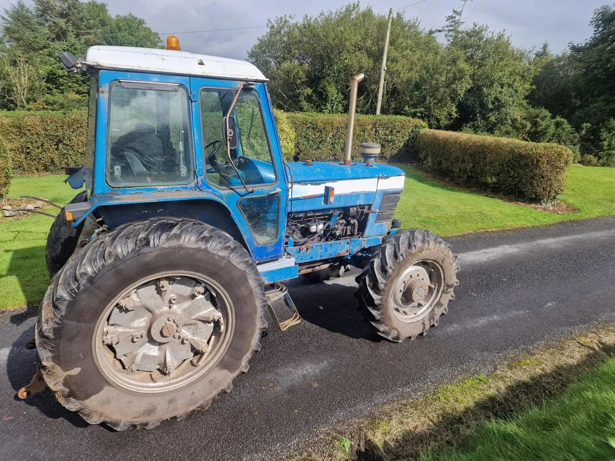 Tractor Ford TW15: foto 9