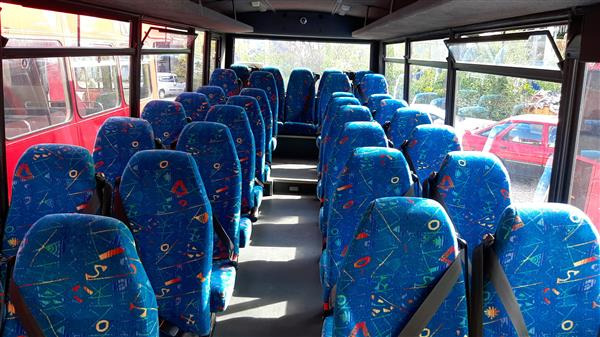 2004 Mercedes 33 seat dual purpose minicoach - Autobús suburbano: foto 3 2004 Mercedes 33 seat dual purpose minicoach - Autobús suburbano: foto 3