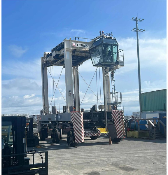 Terex N SC 424 E - Equipo de manutención: foto 1 Terex N SC 424 E - Equipo de manutención: foto 1