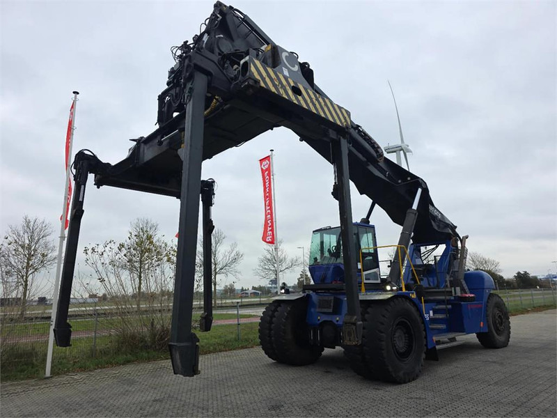 KONECRANES SMV 4531 CC5 - Reach stacker: foto 4 KONECRANES SMV 4531 CC5 - Reach stacker: foto 4