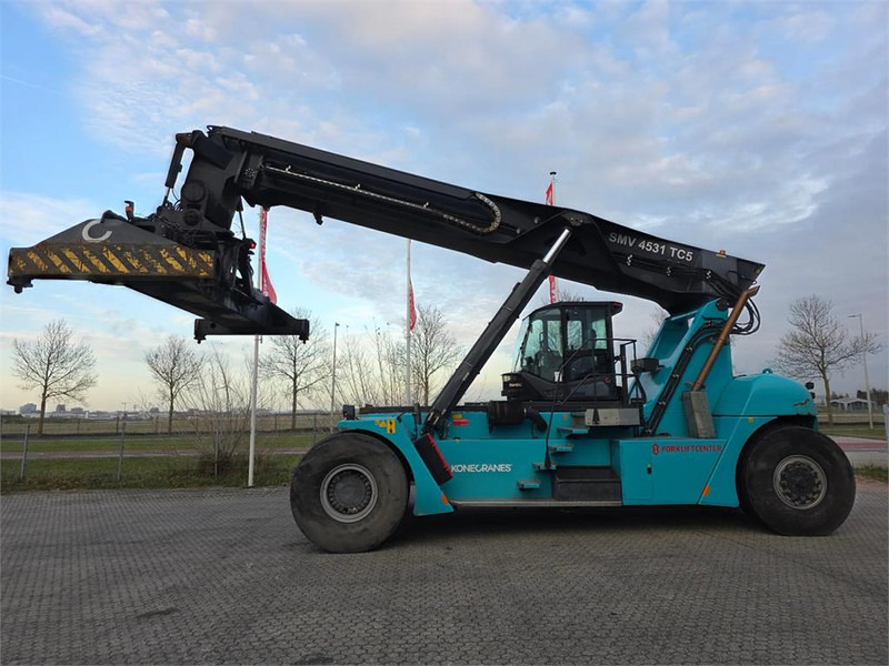 KONECRANES SMV 4531 TC5 - Reach stacker: foto 2 KONECRANES SMV 4531 TC5 - Reach stacker: foto 2