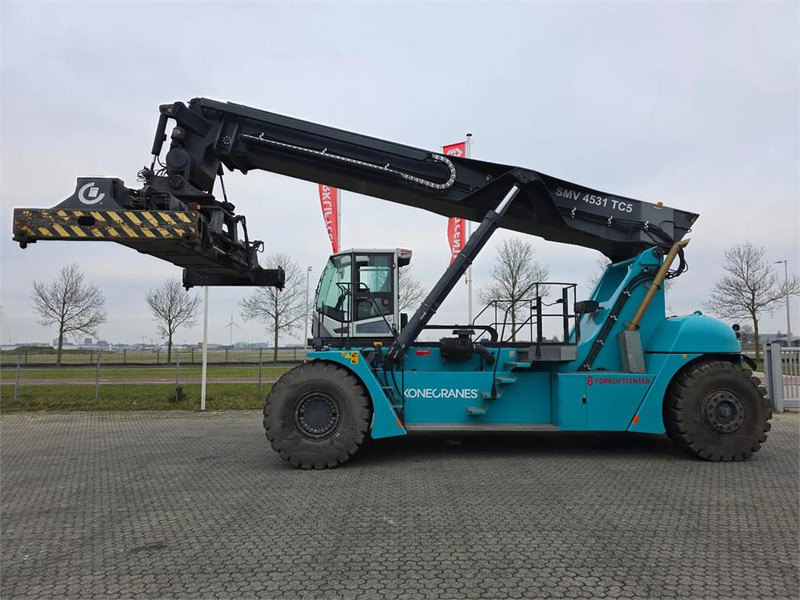 KONECRANES SMV 4531 TC5 - Reach stacker: foto 2 KONECRANES SMV 4531 TC5 - Reach stacker: foto 2
