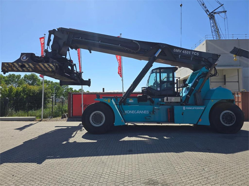 KONECRANES SMV 4531 TC5 - Reach stacker: foto 2 KONECRANES SMV 4531 TC5 - Reach stacker: foto 2