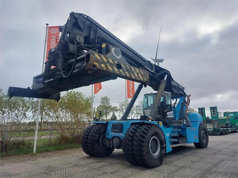 KONECRANES SMV 4531 TC5 - Reach stacker: foto 3 KONECRANES SMV 4531 TC5 - Reach stacker: foto 3