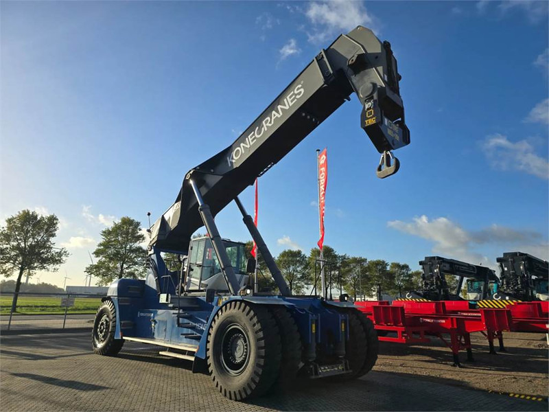 KONECRANES SMV 4543 TCX5 - Reach stacker: foto 3 KONECRANES SMV 4543 TCX5 - Reach stacker: foto 3