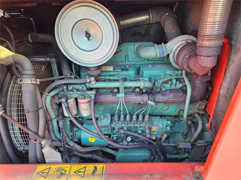 Kalmar DCB32 RoRo - Carretilla elevadora diésel: foto 2 Kalmar DCB32 RoRo - Carretilla elevadora diésel: foto 2