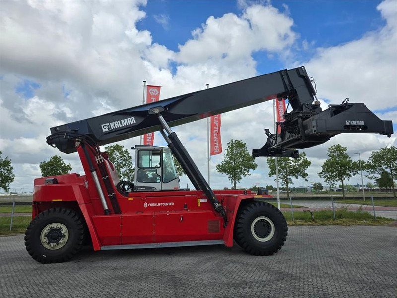 Kalmar DRU450-62S5 - Reach stacker: foto 1 Kalmar DRU450-62S5 - Reach stacker: foto 1