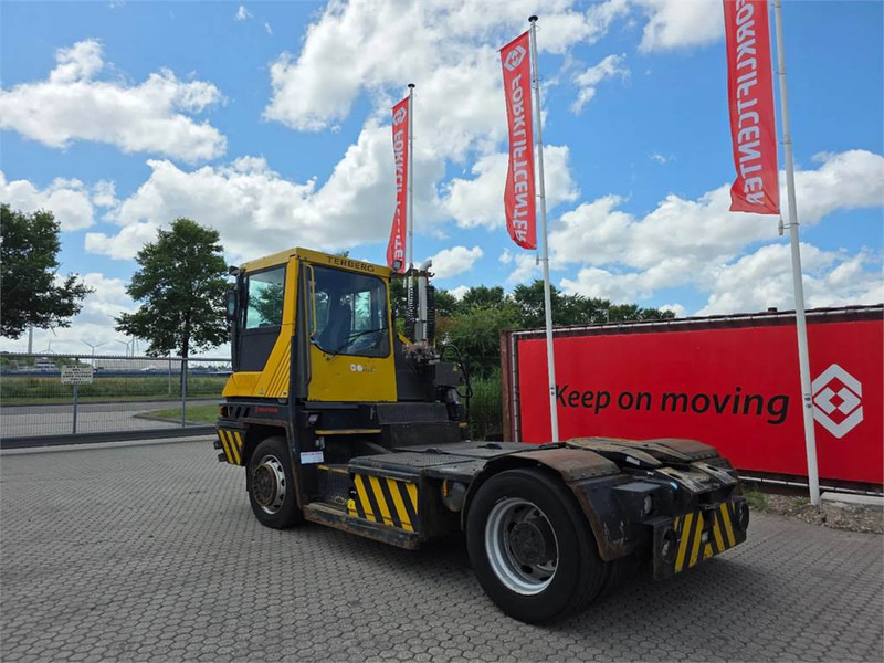 Tractor industrial Terberg RT222 4x4: foto 6