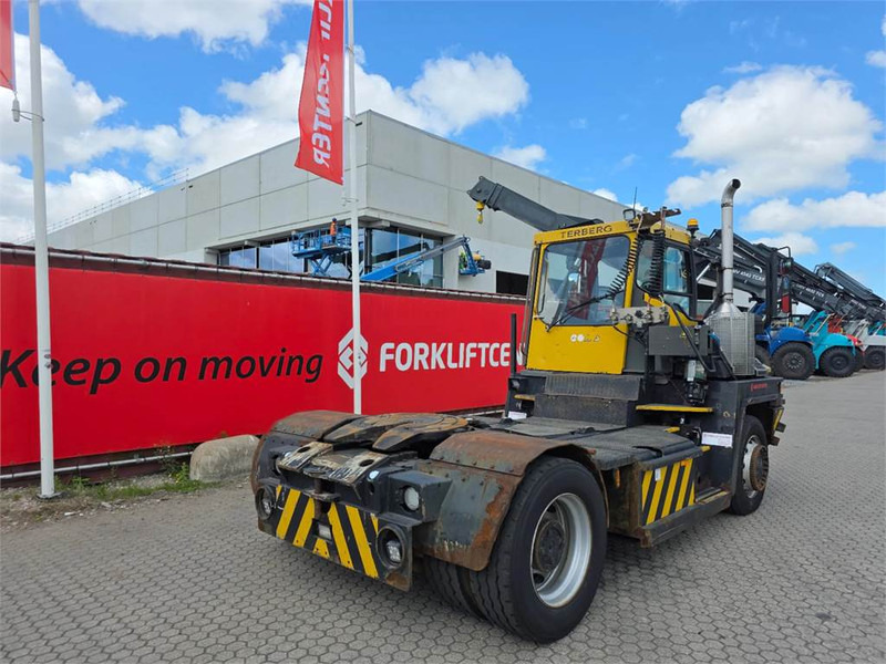 Tractor industrial Terberg RT222 4x4: foto 7
