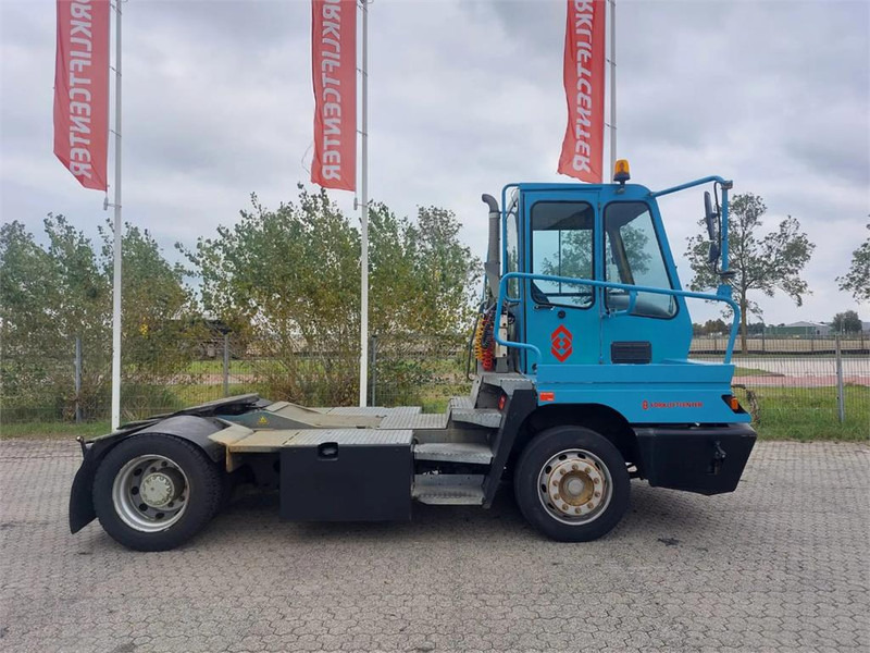 Terberg YT182 - Tractor industrial: foto 3 Terberg YT182 - Tractor industrial: foto 3