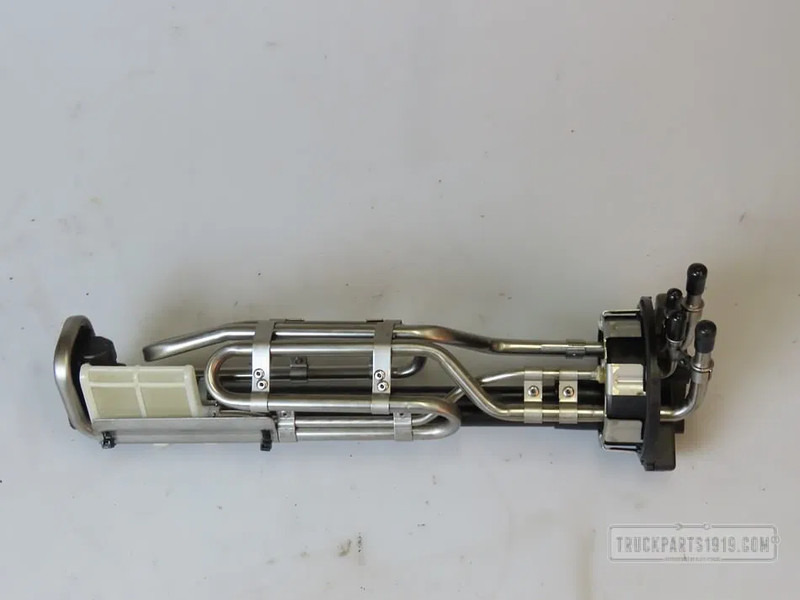 DAF 2465356 AdBlue tankvlotter DAF 106 - Silenciador/ Sistema de escape para Camión: foto 1 DAF 2465356 AdBlue tankvlotter DAF 106 - Silenciador/ Sistema de escape para Camión: foto 1