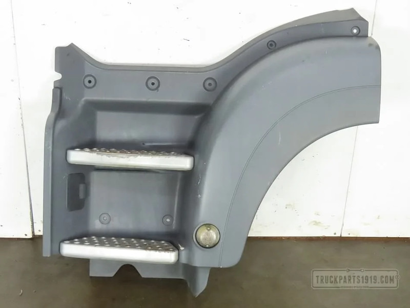 MAN Body & Chassis Parts Instapbak Li. TGS - Peldaño para Camión: foto 1 MAN Body & Chassis Parts Instapbak Li. TGS - Peldaño para Camión: foto 1