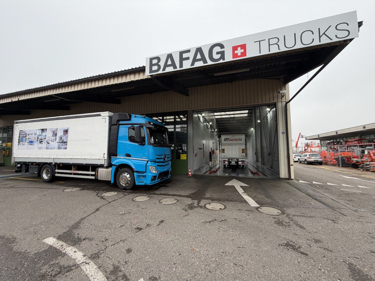 MERCEDES Mercedes Actros 1833L - Camión lona: foto 2 MERCEDES Mercedes Actros 1833L - Camión lona: foto 2