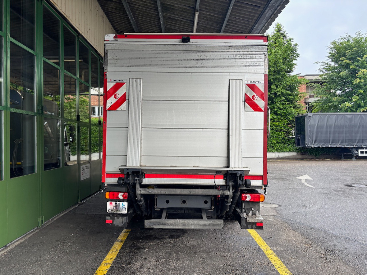 Camión caja cerrada RENAULT D14.250: foto 12