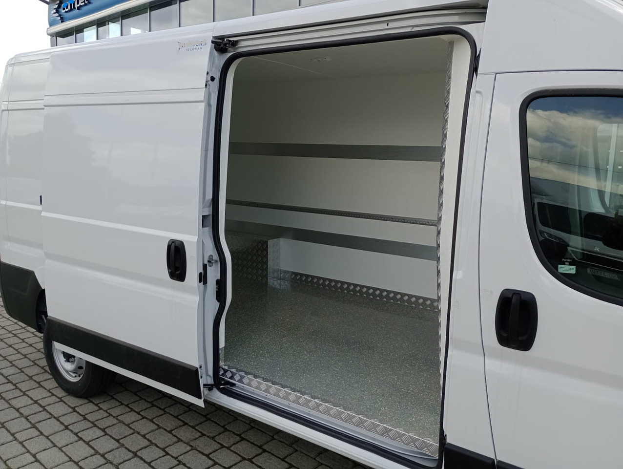 Fiat Ducato 140 L3H2 Kühlkasten - Furgoneta frigorifica: foto 4 Fiat Ducato 140 L3H2 Kühlkasten - Furgoneta frigorifica: foto 4