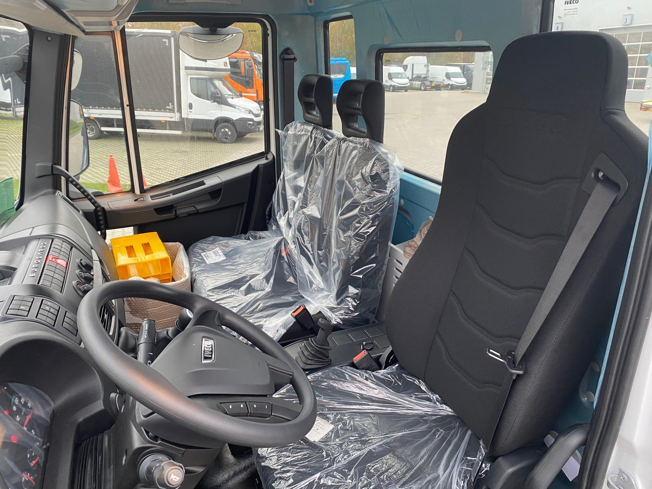 Iveco Eurocargo 120-220 ML120E22/P - Camión multibasculante: foto 3 Iveco Eurocargo 120-220 ML120E22/P - Camión multibasculante: foto 3