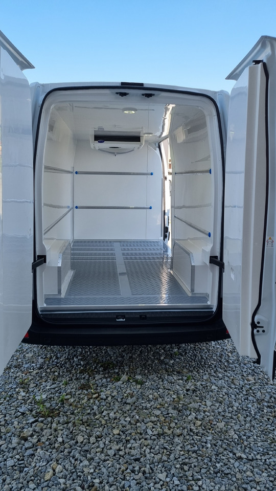 Renault Master L3H2 Tiefkühlkasten -18°C - Furgoneta frigorifica: foto 2 Renault Master L3H2 Tiefkühlkasten -18°C - Furgoneta frigorifica: foto 2