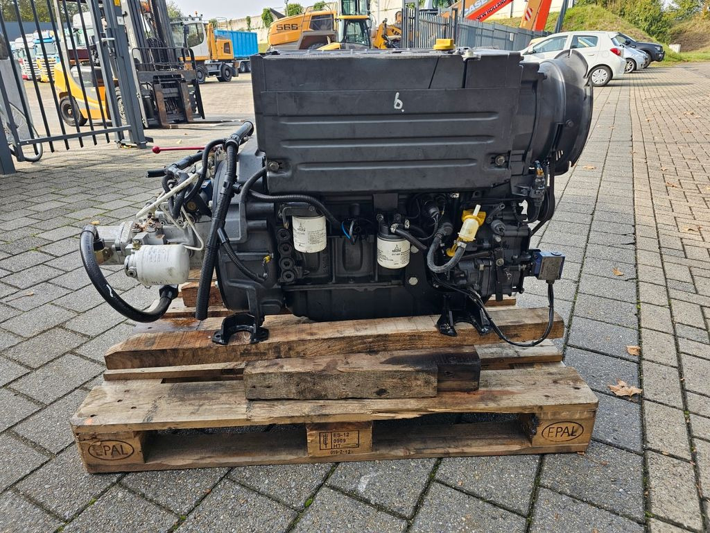 Deutz F 4L 2011 Luftgekühlt - Motor para Maquinaria de construcción: foto 3 Deutz F 4L 2011 Luftgekühlt - Motor para Maquinaria de construcción: foto 3