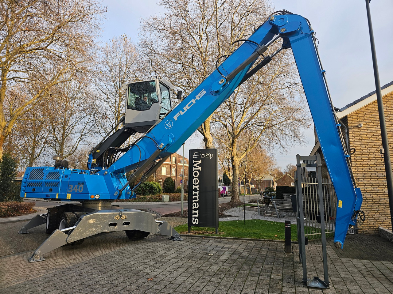 Fuchs MHL 340 Material Handler - Manipulador de materiales: foto 1 Fuchs MHL 340 Material Handler - Manipulador de materiales: foto 1