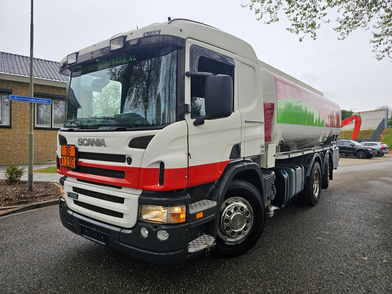 Scania P420 Cp 19 6x2*4 - Camión cisterna: foto 3 Scania P420 Cp 19 6x2*4 - Camión cisterna: foto 3