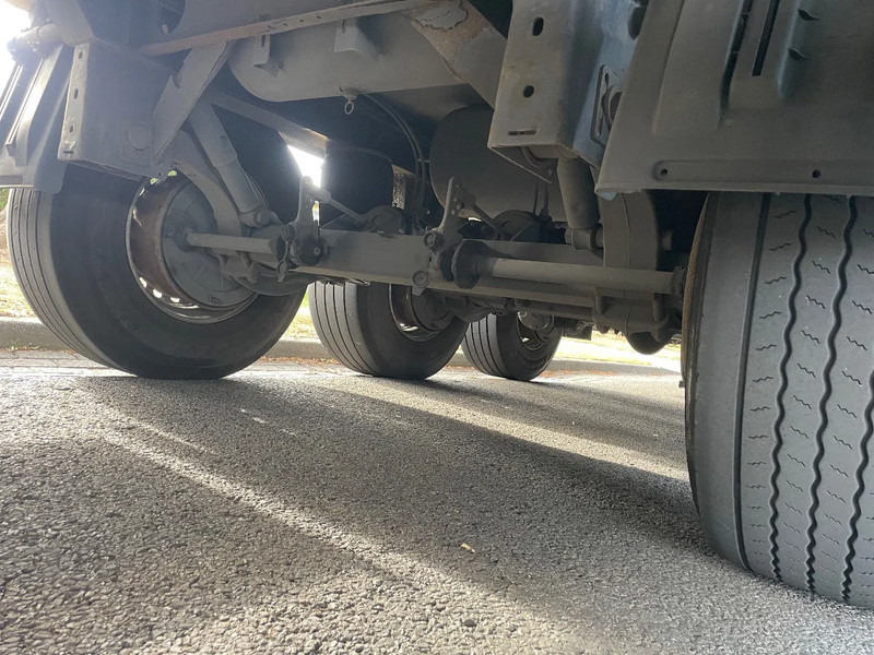Krone Koeler 3 Asser met laadklep. Komt nog binnen - Semirremolque frigorífico: foto 3 Krone Koeler 3 Asser met laadklep. Komt nog binnen - Semirremolque frigorífico: foto 3