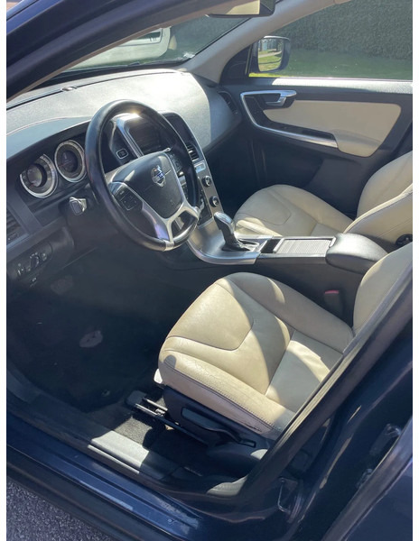 Leasing de Volvo XC60 XC60 DZ88/DZ8850 5 Cilinder Euro 5 Volvo XC60 XC60 DZ88/DZ8850 5 Cilinder Euro 5: foto 7 Leasing de Volvo XC60 XC60 DZ88/DZ8850 5 Cilinder Euro 5 Volvo XC60 XC60 DZ88/DZ8850 5 Cilinder Euro 5: foto 7