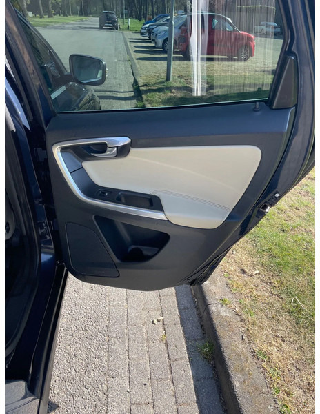 Leasing de Volvo XC60 XC60 DZ88/DZ8850 5 Cilinder Euro 5 Volvo XC60 XC60 DZ88/DZ8850 5 Cilinder Euro 5: foto 12 Leasing de Volvo XC60 XC60 DZ88/DZ8850 5 Cilinder Euro 5 Volvo XC60 XC60 DZ88/DZ8850 5 Cilinder Euro 5: foto 12