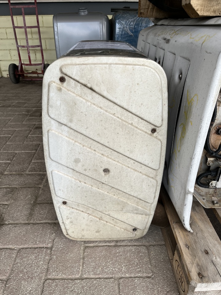 EXHAUST SILENCER WITH CATALYTIC CONVERTER MAN TGA - Silenciador/ Sistema de escape para Camión: foto 2 EXHAUST SILENCER WITH CATALYTIC CONVERTER MAN TGA - Silenciador/ Sistema de escape para Camión: foto 2