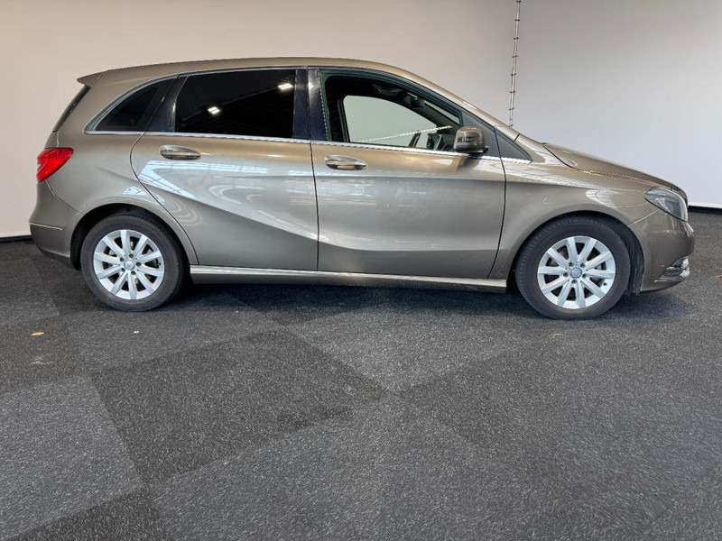 Mercedes-Benz B-Klasse 180 automaat Leer B 180 Ambition 5 Automaat wit Leer - Coche: foto 4 Mercedes-Benz B-Klasse 180 automaat Leer B 180 Ambition 5 Automaat wit Leer - Coche: foto 4