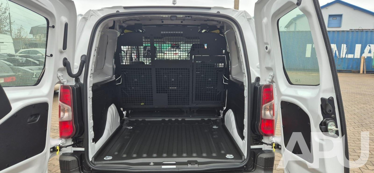 TOYOTA Proace City MC24 - Furgoneta combi: foto 2 TOYOTA Proace City MC24 - Furgoneta combi: foto 2