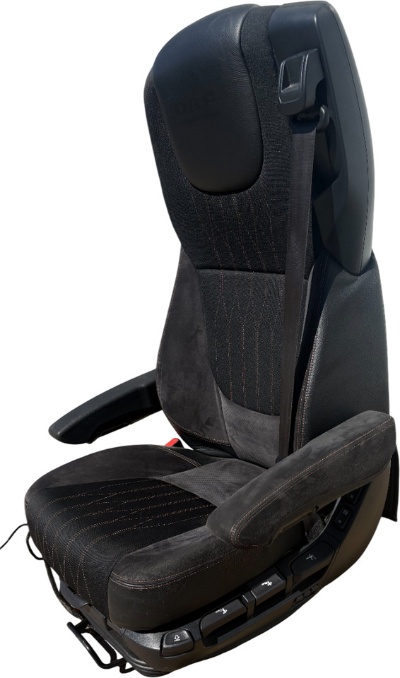 DAF BESTUURDERSZITPLAATS MET DAF LOGO GEBRUIKT 2437894U - Asiento para Camión: foto 1 DAF BESTUURDERSZITPLAATS MET DAF LOGO GEBRUIKT 2437894U - Asiento para Camión: foto 1