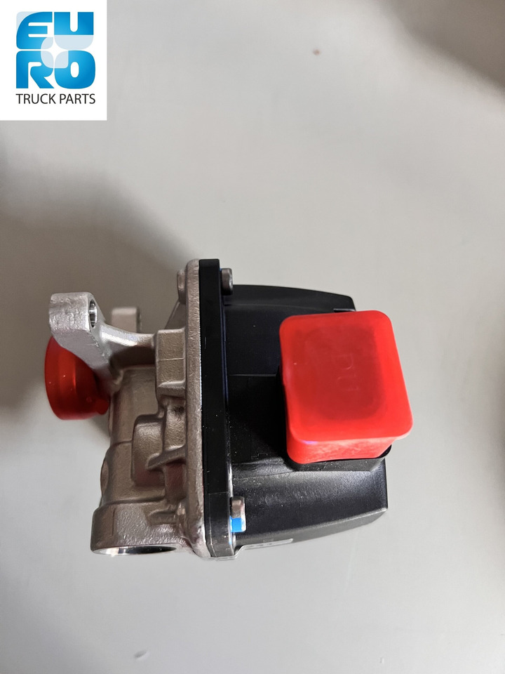 DAF Doseerklep AdBlue® CUMMINS 2115847C - Procesamiento de combustible para Camión: foto 3 DAF Doseerklep AdBlue® CUMMINS 2115847C - Procesamiento de combustible para Camión: foto 3