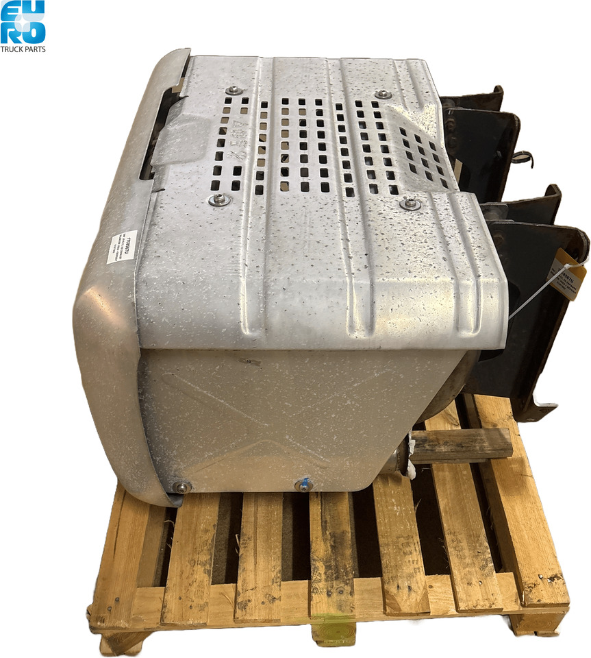 DAF LF45-55, E6 EXHAUST SILENCER USED + DEPOSIT 1708567U - Tubo de escape para Camión: foto 3 DAF LF45-55, E6 EXHAUST SILENCER USED + DEPOSIT 1708567U - Tubo de escape para Camión: foto 3