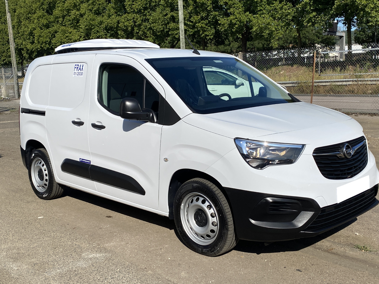 Opel Combo - Furgoneta frigorifica: foto 1 Opel Combo - Furgoneta frigorifica: foto 1