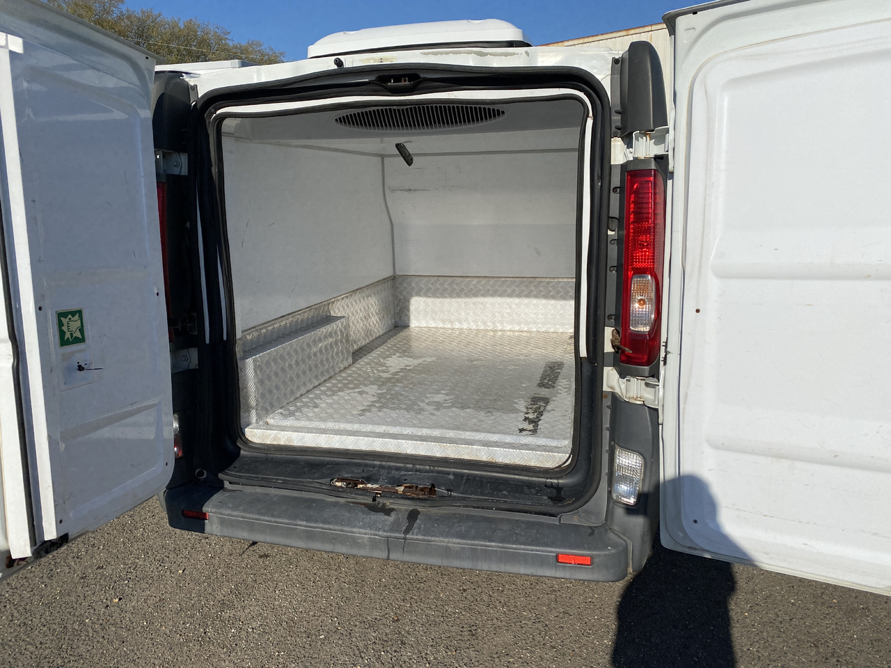 Furgoneta frigorifica RENAULT trafic frigo: foto 6