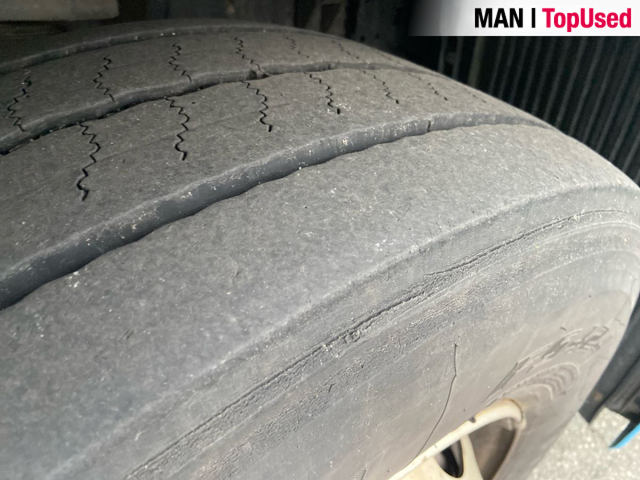 MAN TGX 26.470 6X2-2 LL - Cabeza tractora: foto 2 MAN TGX 26.470 6X2-2 LL - Cabeza tractora: foto 2