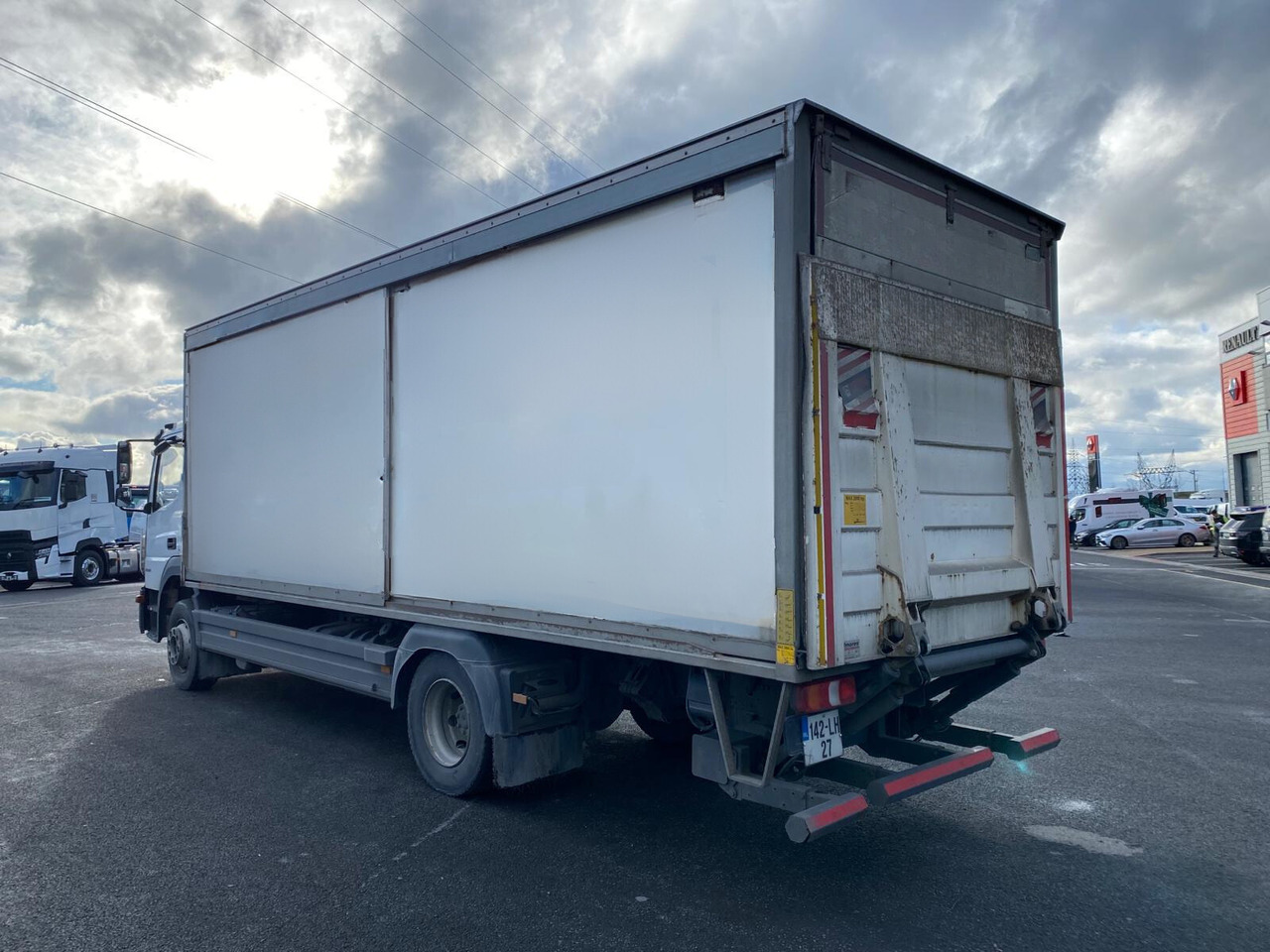 2014 Mercedes Atego 1524 - Camión caja cerrada: foto 5 2014 Mercedes Atego 1524 - Camión caja cerrada: foto 5