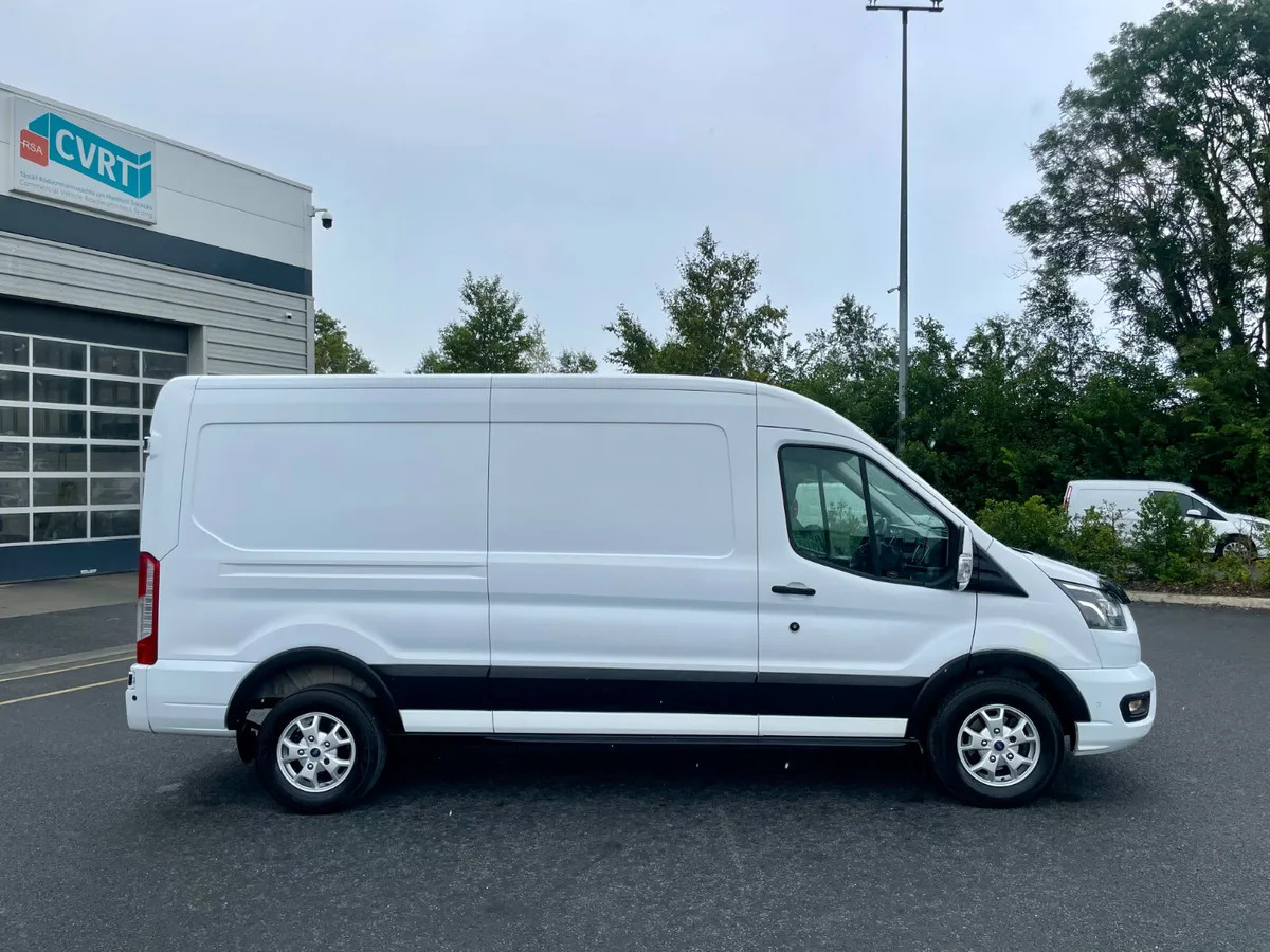 2021 FORD TRANSIT 350L LIMITED LWB - Furgón: foto 4 2021 FORD TRANSIT 350L LIMITED LWB - Furgón: foto 4