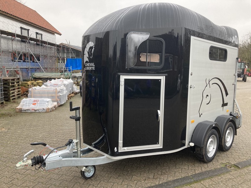 CHEVAL Liberté Gold 3 met zadelkamer - Remolque para caballos: foto 2 CHEVAL Liberté Gold 3 met zadelkamer - Remolque para caballos: foto 2