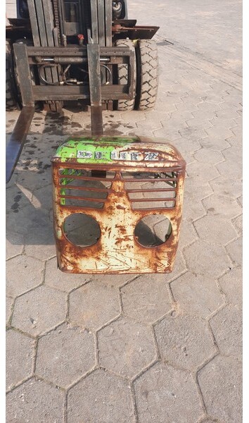Deutz-Fahr 4006-5206 - Capota para Maquinaria agrícola: foto 1 Deutz-Fahr 4006-5206 - Capota para Maquinaria agrícola: foto 1