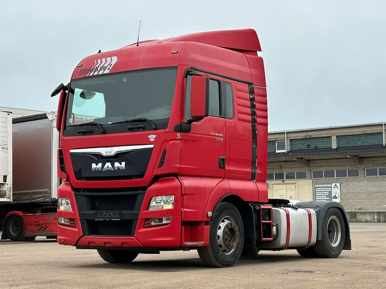 MAN TGX 18.440 - Cabeza tractora: foto 2 MAN TGX 18.440 - Cabeza tractora: foto 2